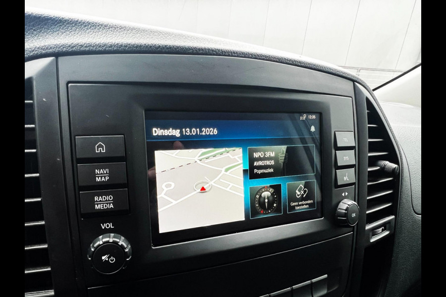 Mercedes-Benz eVito EVito Lang 41 kWh Carplay_Navi_F1 Flippers_Stoelverw