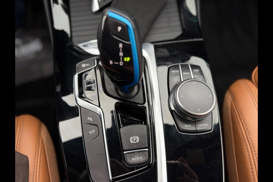 BMW iX3 High Executive 80 kWh SOH 97% PANORAMADAK/HEAD-UP/HARMANKARDON/ /TREKHAAK/LEER FULL-LED/360" CAMERA |