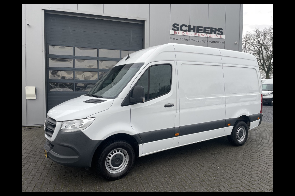 Mercedes-Benz Sprinter 317 CDI Aut. L2H2 Airco | Trekhaak 3500kg | Adaptive Cruise
