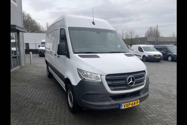 Mercedes-Benz Sprinter 317 CDI Aut. L2H2 Airco | Trekhaak 3500kg | Adaptive Cruise
