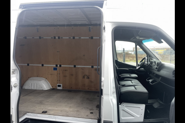 Mercedes-Benz Sprinter 317 CDI Aut. L2H2 Airco | Trekhaak 3500kg | Adaptive Cruise