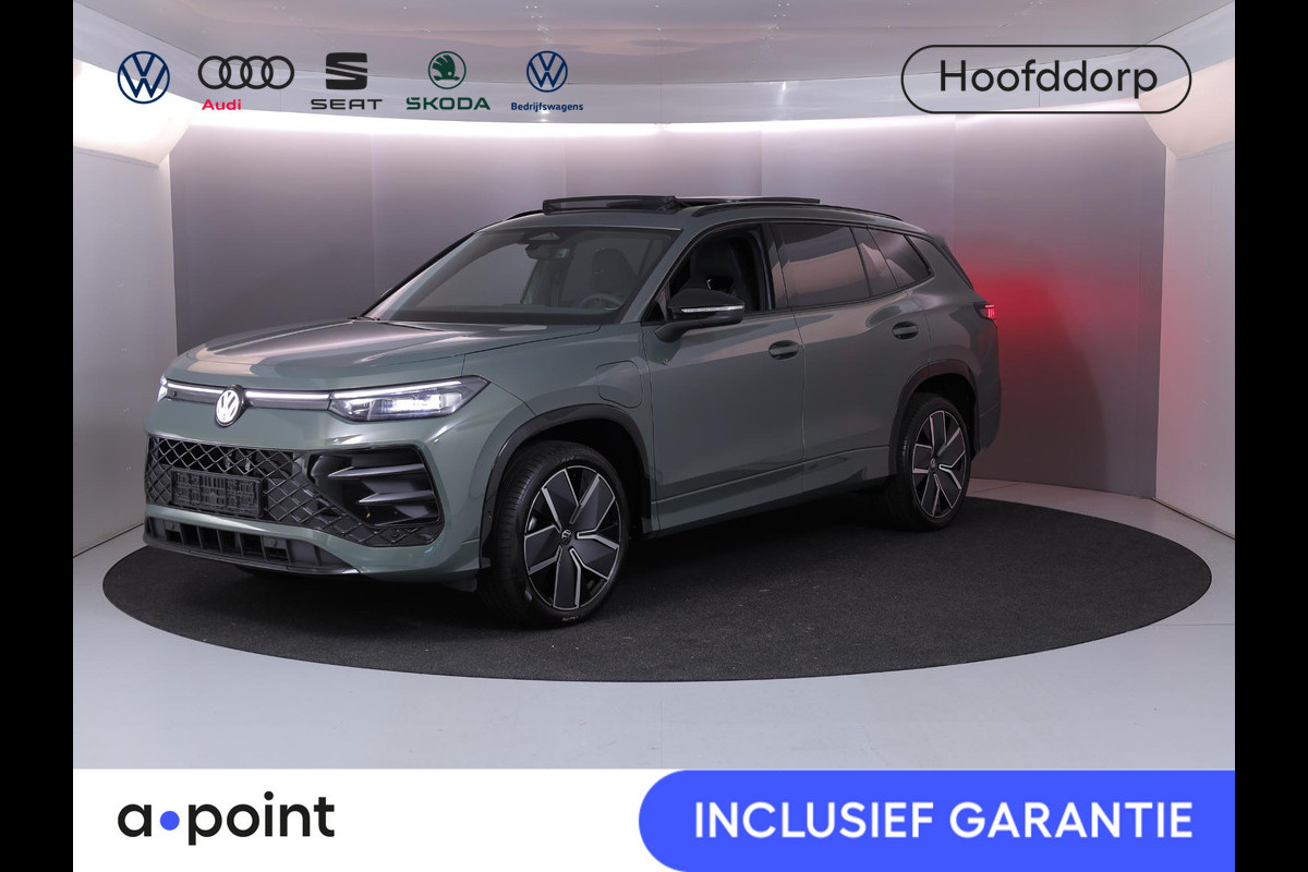 Volkswagen Tayron 1.5 eHybrid R-Line Edition 272 pk Automaat (DSG) | Navigatie | Panoramadak | Parkeersensoren (Park assist) | Achteruitrijcamera | Black Style pakket | R-Line |