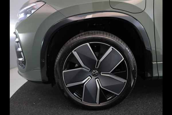 Volkswagen Tayron 1.5 eHybrid R-Line Edition 272 pk Automaat (DSG) | Navigatie | Panoramadak | Parkeersensoren (Park assist) | Achteruitrijcamera | Black Style pakket | R-Line |