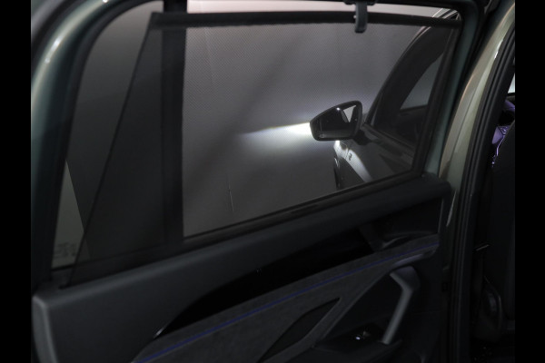 Volkswagen Tayron 1.5 eHybrid R-Line Edition 272 pk Automaat (DSG) | Navigatie | Panoramadak | Parkeersensoren (Park assist) | Achteruitrijcamera | Black Style pakket | R-Line |
