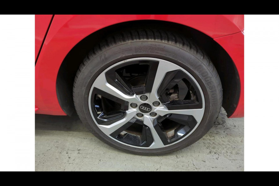 Audi A1 Sportback 30 TFSI S-Edition | Achteruitrijcamera | Cruise Control | Carplay |