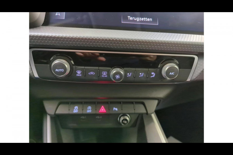 Audi A1 Sportback 30 TFSI S-Edition | Achteruitrijcamera | Cruise Control | Carplay |