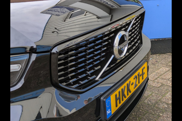 Volvo XC40 2.0 B4 R-Design|Panodak|Memory|Harman/Kardon|Adaptive-Cruise|Trekhaak|360-Camera|Stoel/Stuurverwarming