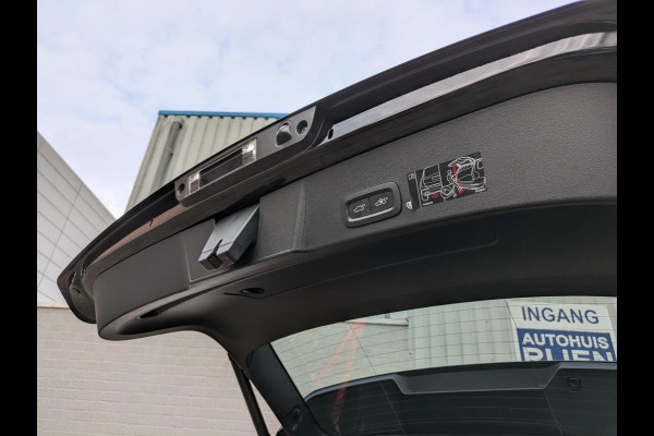 Volvo XC40 2.0 B4 R-Design|Panodak|Memory|Harman/Kardon|Adaptive-Cruise|Trekhaak|360-Camera|Stoel/Stuurverwarming