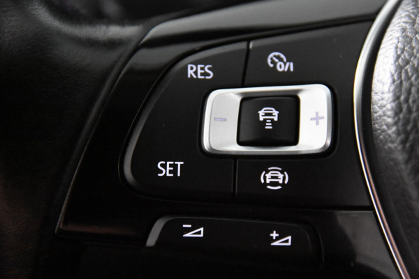 Volkswagen T-Roc 1.0 TSI Style *Trekhaak*Camera*Stoelverwarming*