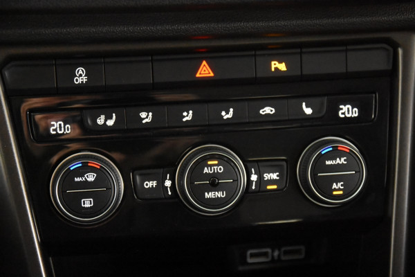 Volkswagen T-Roc 1.0 TSI Style *Trekhaak*Camera*Stoelverwarming*