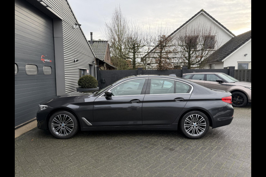 BMW 5 Serie 520i Executive Edition | Navigatie | Lederen Bekleding | 18 Inch Lichtmetalen Velgen | Cruise Control |