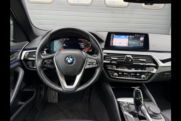 BMW 5 Serie 520i Executive Edition | Navigatie | Lederen Bekleding | 18 Inch Lichtmetalen Velgen | Cruise Control |