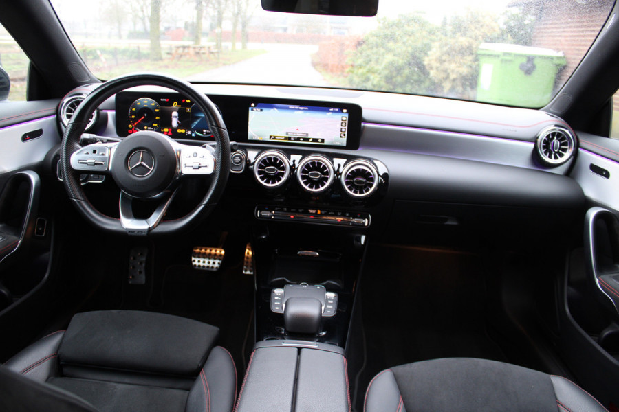 Mercedes-Benz CLA-Klasse Shooting Brake 250 e AMG Line PHEV SFEER LED NAVI CAMERA 47000KM!!!