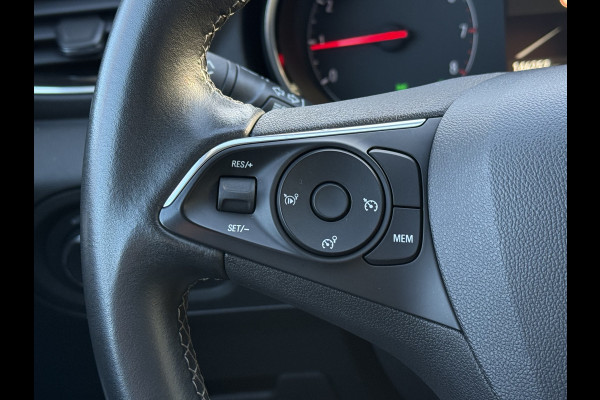 Opel Grandland X BWJ 11-2020 | 1.2T 131PK Bus Executive | TREKHAAK | CLIMA | NAVI | LEDER/STOF | SPORTSTOELEN | PDC 2X | CARPLAY |