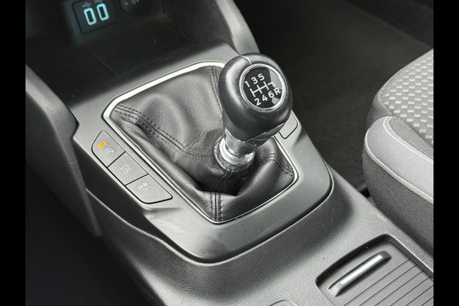 Ford FOCUS Wagon BWJ 2021 | 1.0T 124PK Hybrid Trend Edition NWE APK | CAMERA A | SPORTSTOELEN | NAVI | PDC 2X | AIRCO | LICHTMETAAL | ARPLAY | DAB | CRUISE |