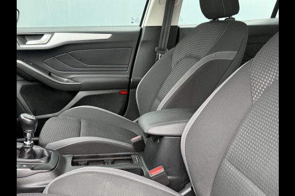 Ford FOCUS Wagon BWJ 2021 | 1.0T 124PK Hybrid Trend Edition NWE APK | CAMERA A | SPORTSTOELEN | NAVI | PDC 2X | AIRCO | LICHTMETAAL | ARPLAY | DAB | CRUISE |