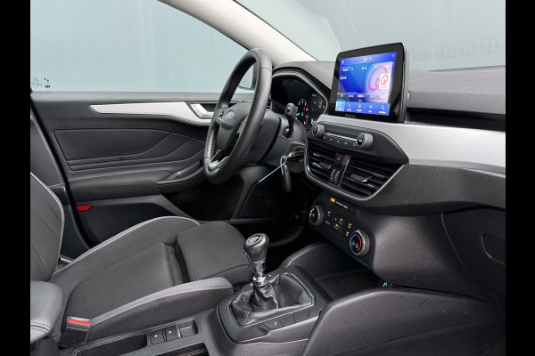 Ford FOCUS Wagon BWJ 2021 | 1.0T 124PK Hybrid Trend Edition NWE APK | CAMERA A | SPORTSTOELEN | NAVI | PDC 2X | AIRCO | LICHTMETAAL | ARPLAY | DAB | CRUISE |