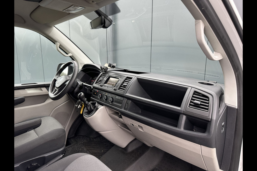 Volkswagen Transporter 2.0 TDI 102 PK / L1H1 / 1e EIG. / CAMERA / AIRCO / CRUISE / ACHTERKLEP / NETTE BUS