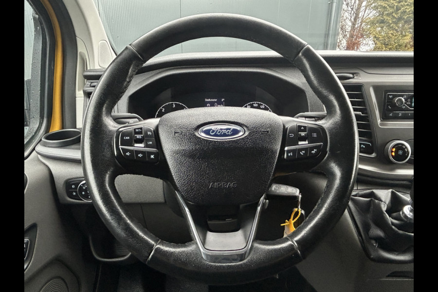 Ford Transit Custom 2.0 TDCI / L2H1 / 2.800 KG AHG / 1e EIG. / 45.870 KM / IMPERIAAL / TREKHAAK / AIRCO / CRUISE / STOELVERW.