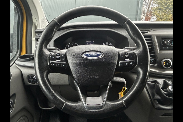 Ford Transit Custom 2.0 TDCI / L2H1 / 2.800 KG AHG / 1e EIG. / 45.870 KM / IMPERIAAL / TREKHAAK / AIRCO / CRUISE / STOELVERW.