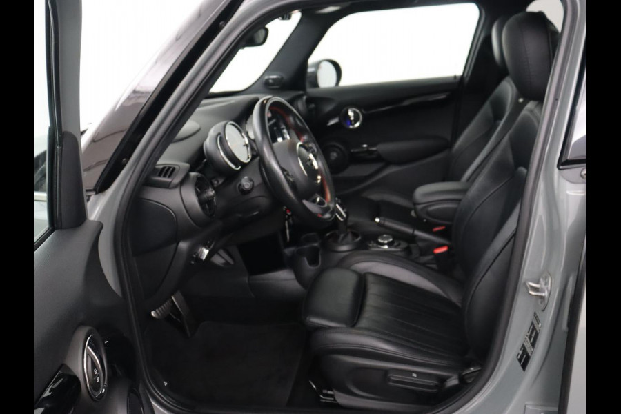 MINI Cooper S 2.0 Knightsbridge Edition | Panoramadak | Leder | Stoelverwarming | Head-Up | Carplay | Harman/Kardon | Navigatie | Climate control | Park Assist | Cruise control | Bluetooth