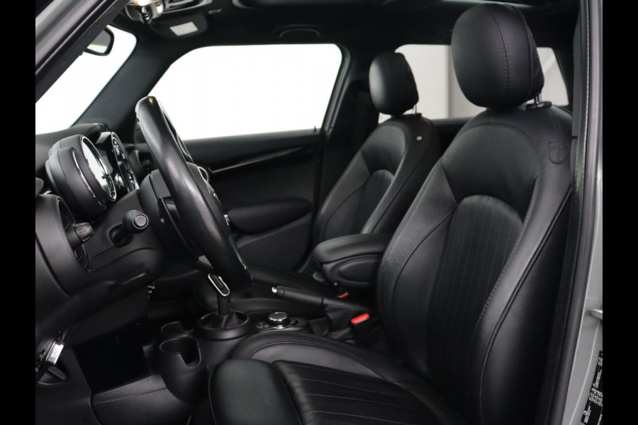 MINI Cooper S 2.0 Knightsbridge Edition | Panoramadak | Leder | Stoelverwarming | Head-Up | Carplay | Harman/Kardon | Navigatie | Climate control | Park Assist | Cruise control | Bluetooth