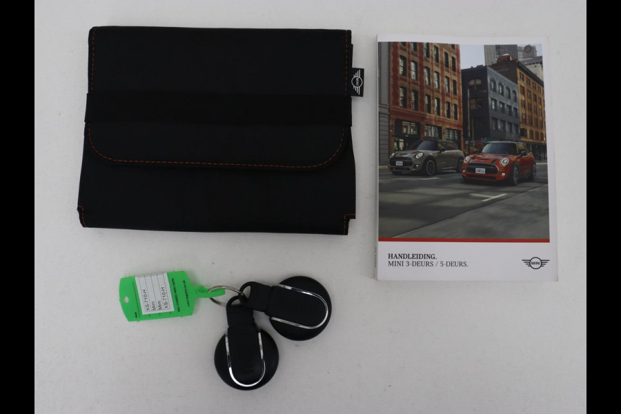 MINI Cooper S 2.0 Knightsbridge Edition | Panoramadak | Leder | Stoelverwarming | Head-Up | Carplay | Harman/Kardon | Navigatie | Climate control | Park Assist | Cruise control | Bluetooth