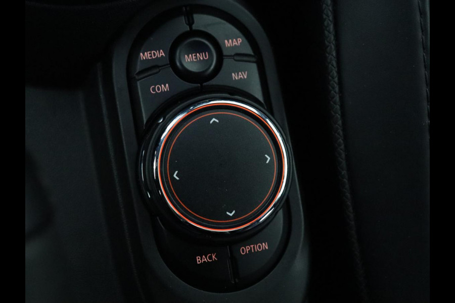 MINI Cooper S 2.0 Knightsbridge Edition | Panoramadak | Leder | Stoelverwarming | Head-Up | Carplay | Harman/Kardon | Navigatie | Climate control | Park Assist | Cruise control | Bluetooth