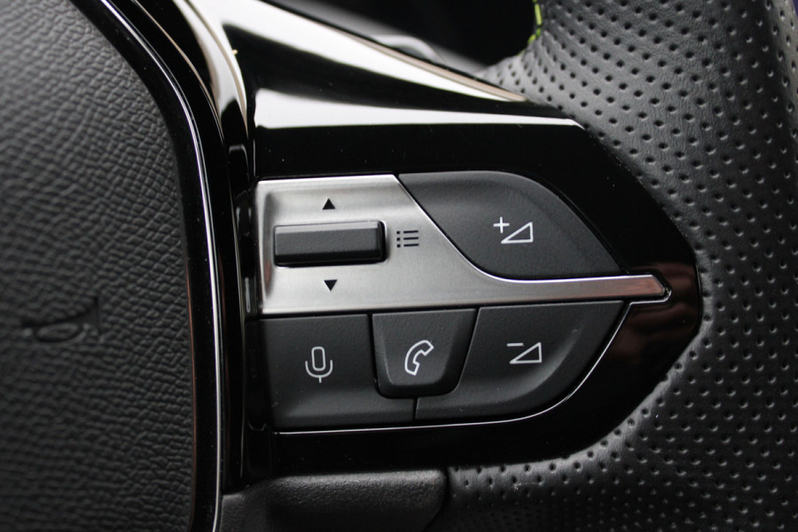 Peugeot 308 1.6 Plug-in Hybrid 225 GT | Trekhaak | Alcantara | 360 Camera | Navigatie | Black Pack