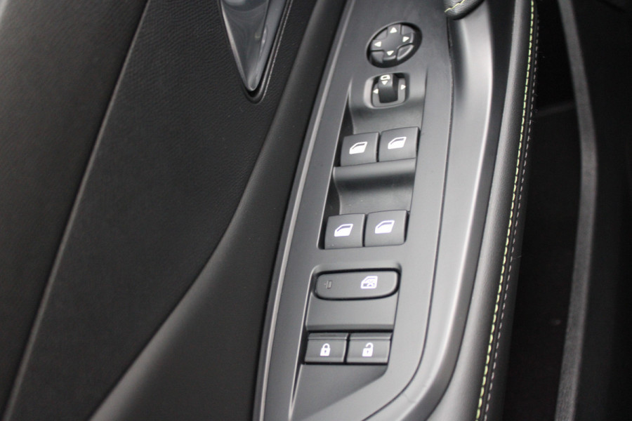 Peugeot 308 1.6 Plug-in Hybrid 225 GT | Trekhaak | Alcantara | 360 Camera | Navigatie | Black Pack