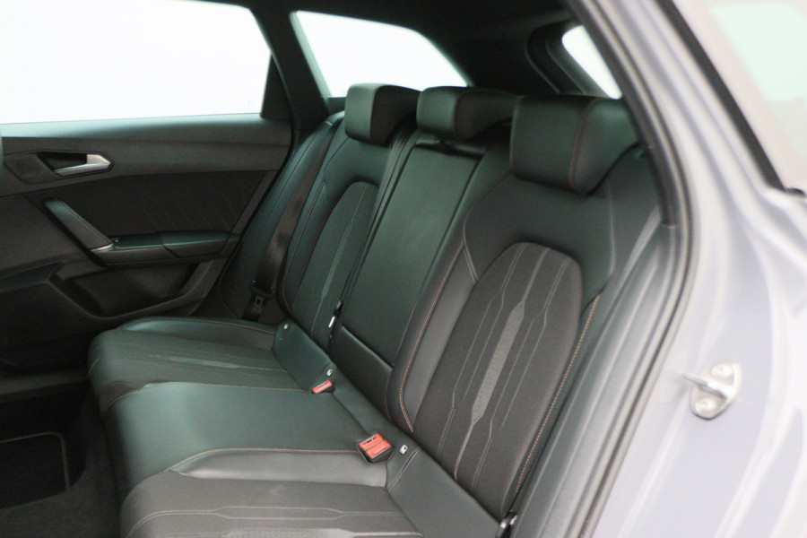 CUPRA Leon Sportstourer 1.4 e-Hybrid VZ Adrenaline Virtual Cockpit, Kuipstoelen, Beats Audio, ACC, Camera, Keyless, 19"