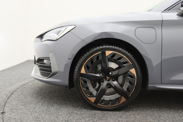CUPRA Leon Sportstourer 1.4 e-Hybrid VZ Adrenaline Virtual Cockpit, Kuipstoelen, Beats Audio, ACC, Camera, Keyless, 19"