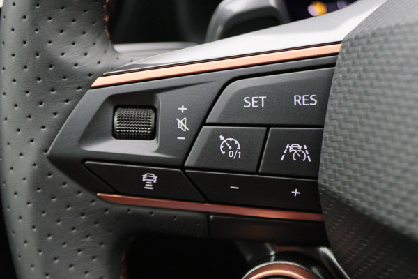 CUPRA Leon Sportstourer 1.4 e-Hybrid VZ Adrenaline Virtual Cockpit, Kuipstoelen, Beats Audio, ACC, Camera, Keyless, 19"