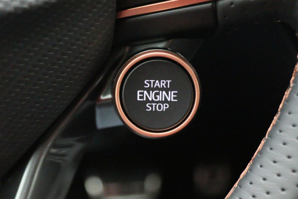 CUPRA Leon Sportstourer 1.4 e-Hybrid VZ Adrenaline Virtual Cockpit, Kuipstoelen, Beats Audio, ACC, Camera, Keyless, 19"