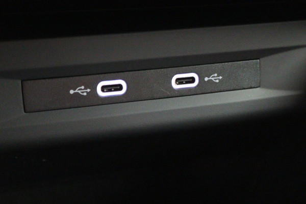 CUPRA Leon Sportstourer 1.4 e-Hybrid VZ Adrenaline Virtual Cockpit, Kuipstoelen, Beats Audio, ACC, Camera, Keyless, 19"