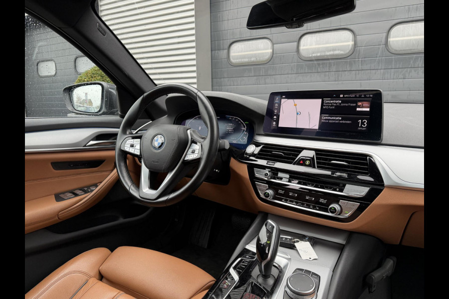 BMW 5 Serie 530e Business Edition Plus | Panoramadak | Camera | Lederen Bekleding | Laser | Elektrische Trekhaak |
