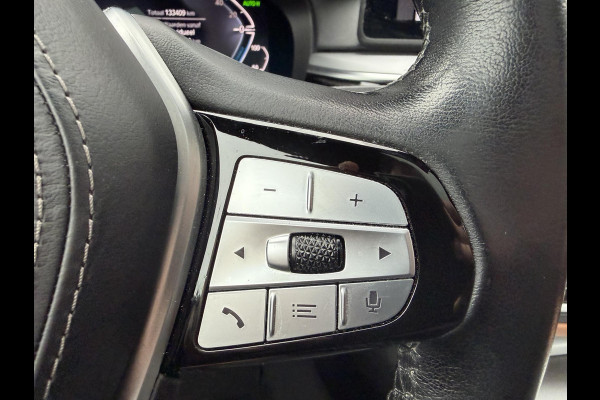 BMW 5 Serie 530e Business Edition Plus | Panoramadak | Camera | Lederen Bekleding | Laser | Elektrische Trekhaak |
