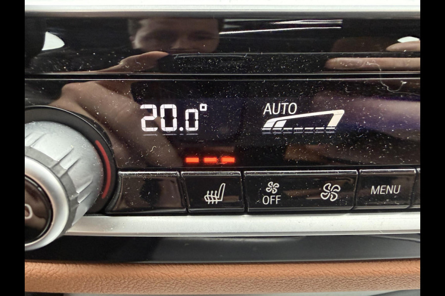 BMW 5 Serie 530e Business Edition Plus | Panoramadak | Camera | Lederen Bekleding | Laser | Elektrische Trekhaak |