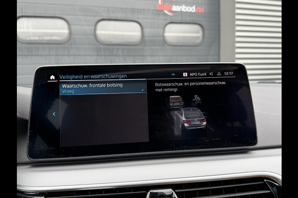 BMW 5 Serie 530e Business Edition Plus | Panoramadak | Camera | Lederen Bekleding | Laser | Elektrische Trekhaak |