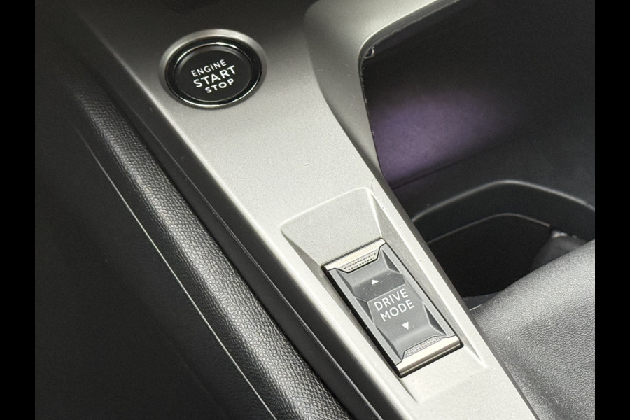 Peugeot 308 SW BWJ 2022 | 1.5HDi 131PK Pack Bus NL AUTO | CLIMA | NAVI | VOORRUIT VERW. | CARPLAY | LICHTMETAAL | PDC |