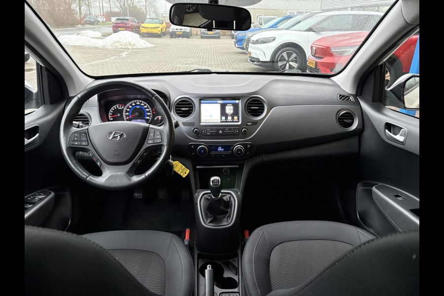 Hyundai i10 1.0i Premium | Stoelverwarming | Cruise Control | Parkeersensoren | Navigatie & Carplay |