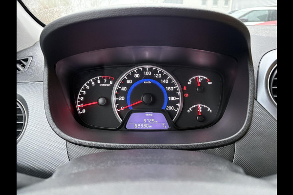 Hyundai i10 1.0i Premium | Stoelverwarming | Cruise Control | Parkeersensoren | Navigatie & Carplay |
