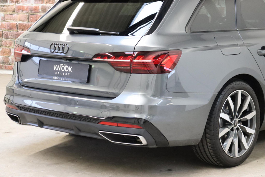 Audi A4 Avant 35 TFSI S Edition Competition Automaat / Panoramadak / Optic Black / Adaptieve Cruise Control / 18 Inch / LED / Stoelverwarming / Navigatiesysteem / Achteruitrijcamera / Extra Getint Glas / Climate Control