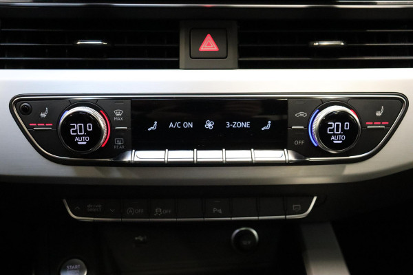 Audi A4 Avant 35 TFSI S Edition Competition Automaat / Panoramadak / Optic Black / Adaptieve Cruise Control / 18 Inch / LED / Stoelverwarming / Navigatiesysteem / Achteruitrijcamera / Extra Getint Glas / Climate Control
