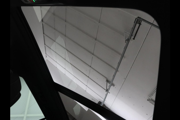 Volkswagen Tiguan 1.4 TSI eHybrid R Line | Panoramadak | Leder | Stoelverwarming | Trekhaak | 360 Camera | Adaptive cruise | Carplay | Matrix LED | Navigatie | Achterbankverwarming | PHEV | Plug In