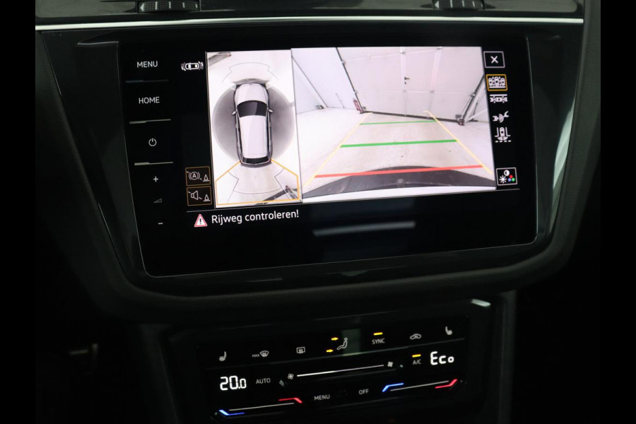 Volkswagen Tiguan 1.4 TSI eHybrid R Line | Panoramadak | Leder | Stoelverwarming | Trekhaak | 360 Camera | Adaptive cruise | Carplay | Matrix LED | Navigatie | Achterbankverwarming | PHEV | Plug In