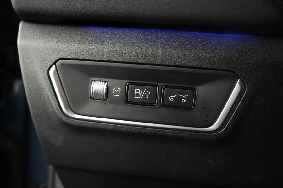 Lynk & Co 01 1.5 Black pakket, Navigatie, Apple carplay.