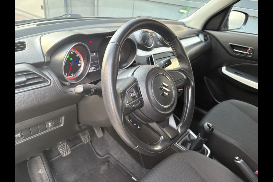 Suzuki Swift 1.2 90pk Select 5-drs. CAMERA/CARPLAY/AIRCO/LED/STOELVERW./16INCH