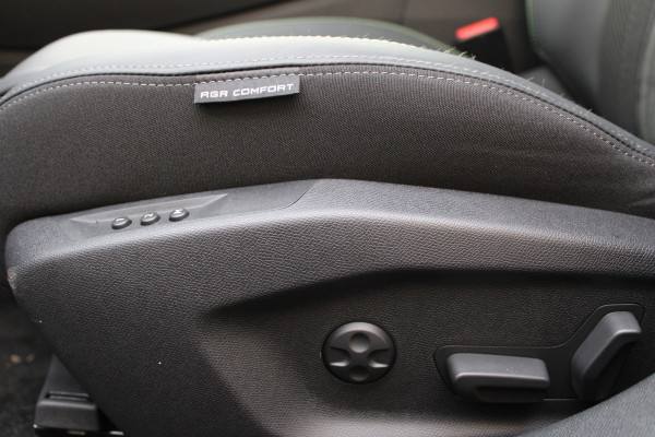 Peugeot 408 1.6 HYbrid 225 EAT8 GT | Panoramadak | Massage | Adatieve cruise | FULL