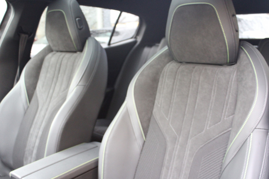 Peugeot 408 1.6 HYbrid 225 EAT8 GT | Panoramadak | Massage | Adatieve cruise | FULL